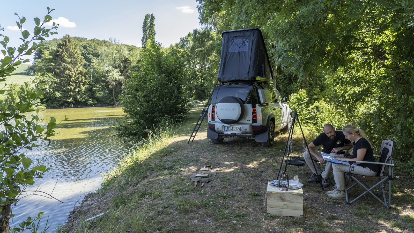 landroverdefender_camping_5.jpg