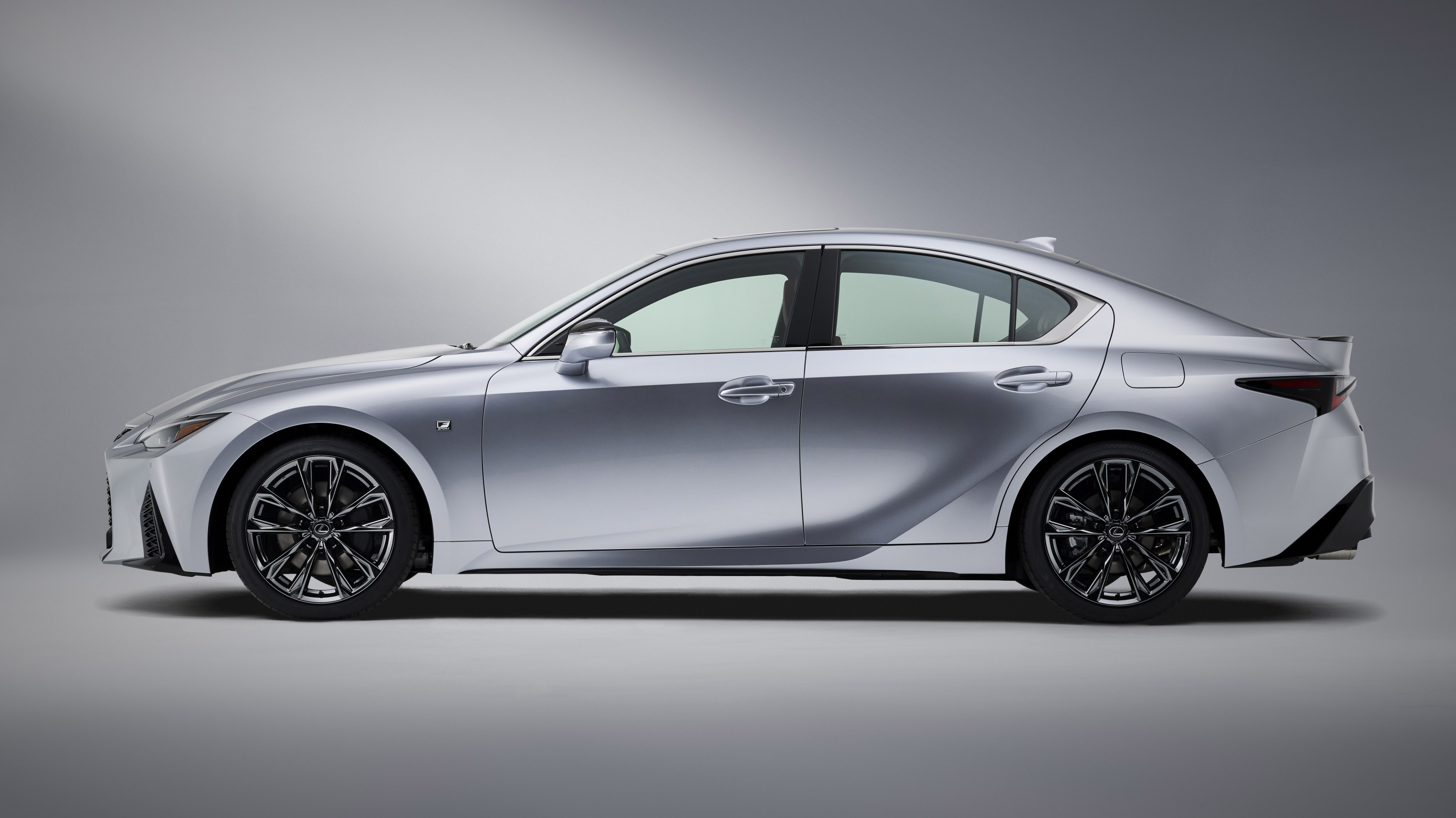 2021-lexus-is-f-sport-002.jpg