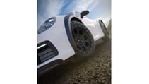 delta4x4_porsche_911_4s_close_up_wheel_no_roof_rack.jpg