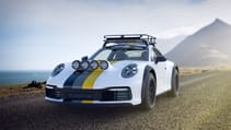 delta4x4_porsche_911_4s_front_view_with_roof_rack.jpg