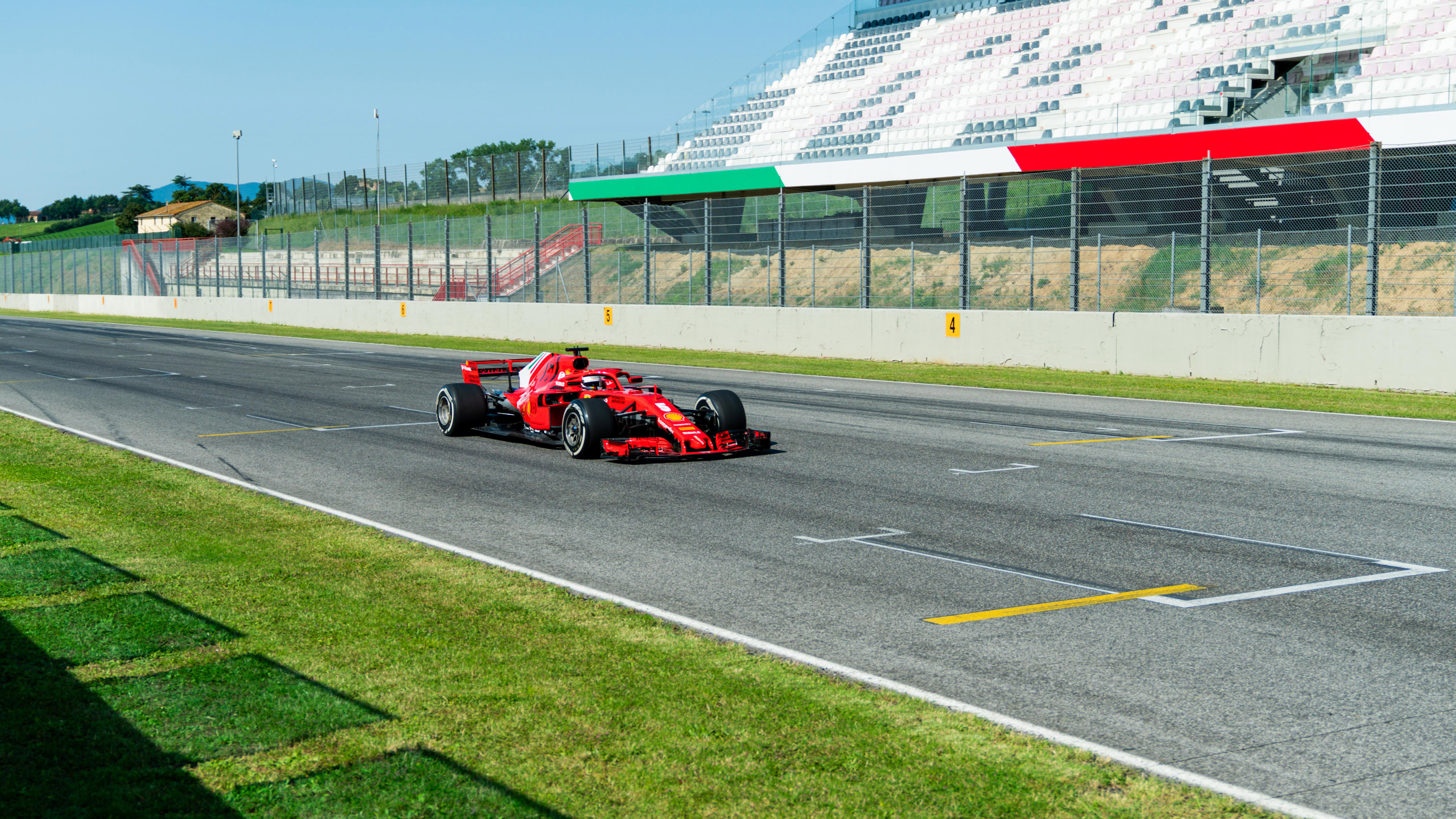 200051-f1-sebastian-vettel-mugello.jpg