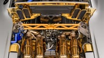 12_engine_1.jpg