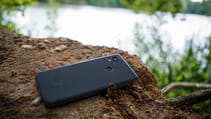 explore_r_outdoor_phone_5.jpg
