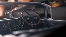 aston_martin_db5_junior_5.jpg