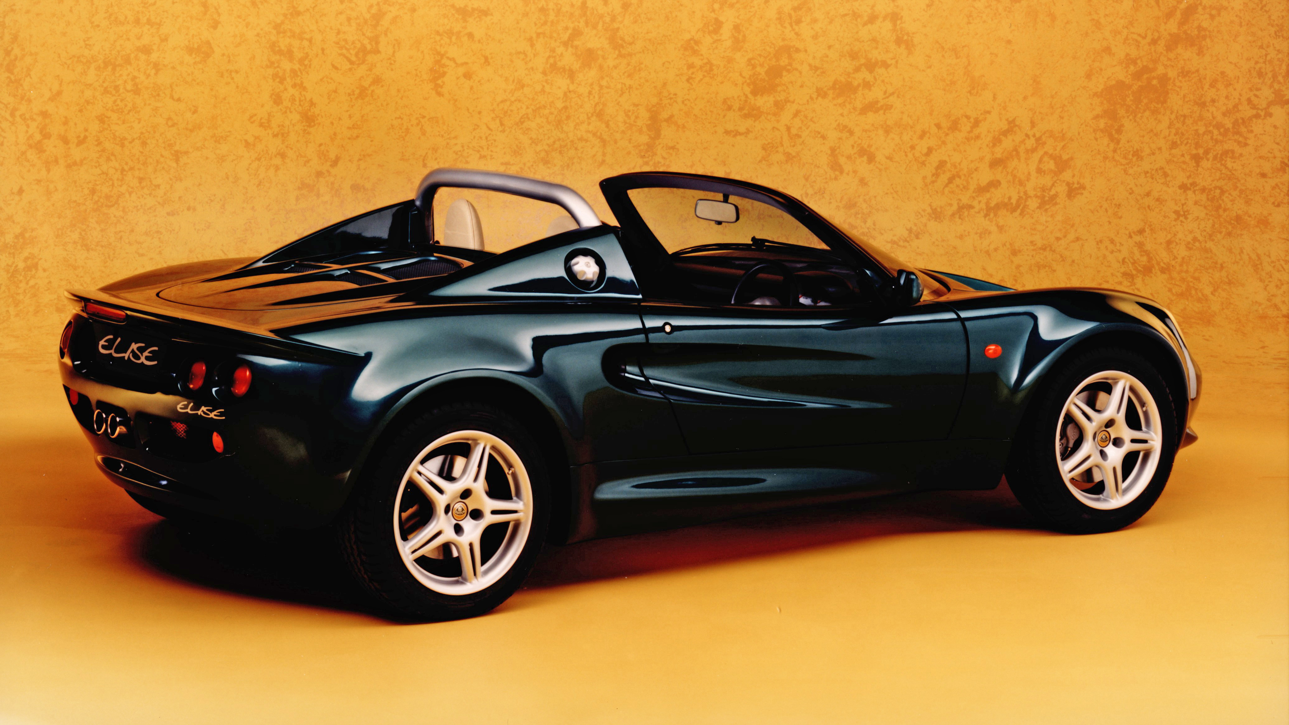 lotus_elise_at_25_2.jpg