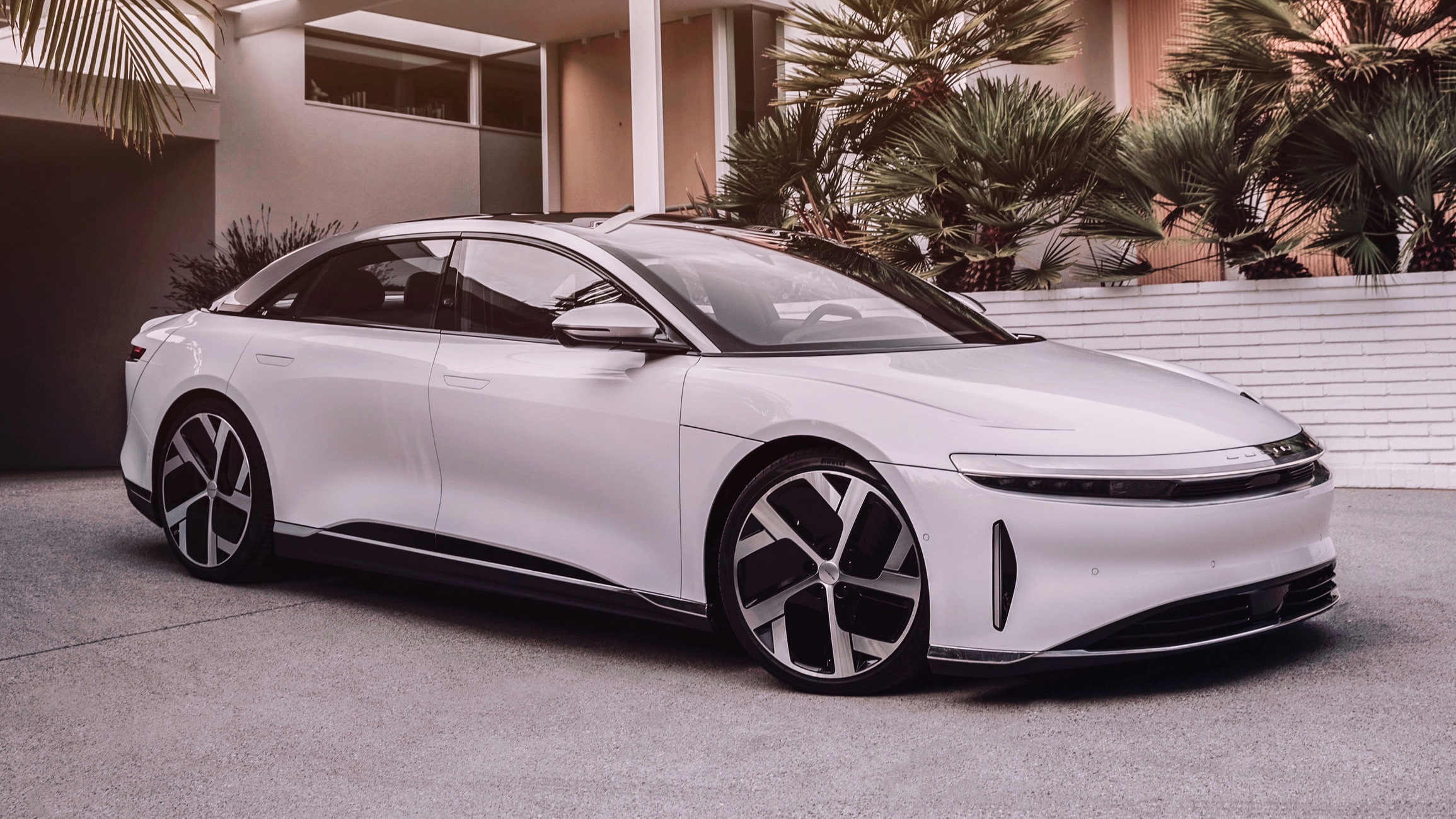 lucid_motors_lucid_air.jpg