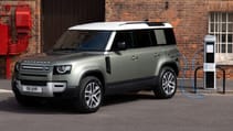 lr_def_phev_21my_090920_04_nd.jpg