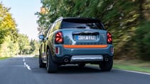 p90404999_highres_mini-cooper-s-countr.jpg