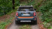 p90405008_highres_mini-cooper-s-countr.jpg