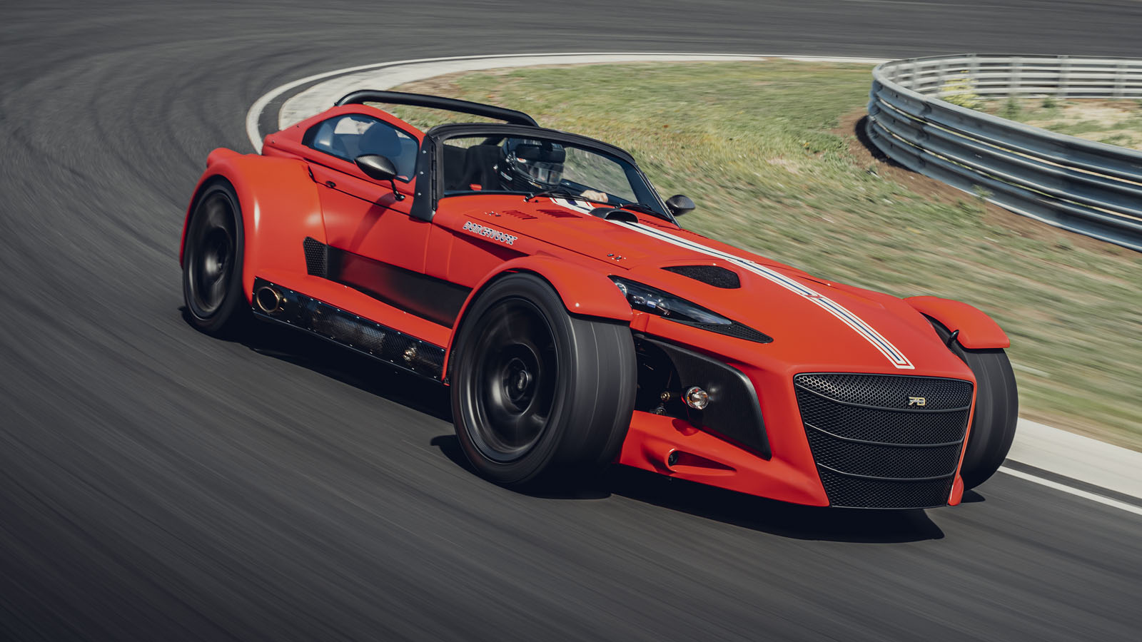 donkervoort_d8_gto-jd70_r_-_001.jpg