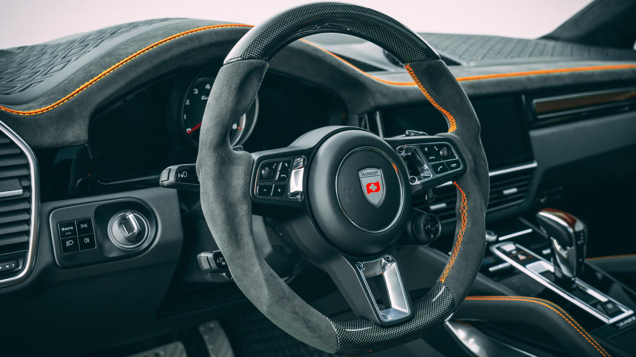 mansory_porsche_cayenne_coupe_10.jpg