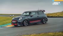minijcw_vs_golfgti_11.jpg