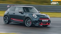 minijcw_vs_golfgti_13.jpg