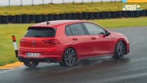 minijcw_vs_golfgti_16.jpg