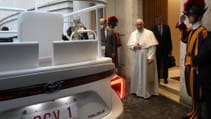 toyota-mirai-popemobile-05.jpg