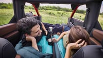 bronco_4d_camping_05.jpg