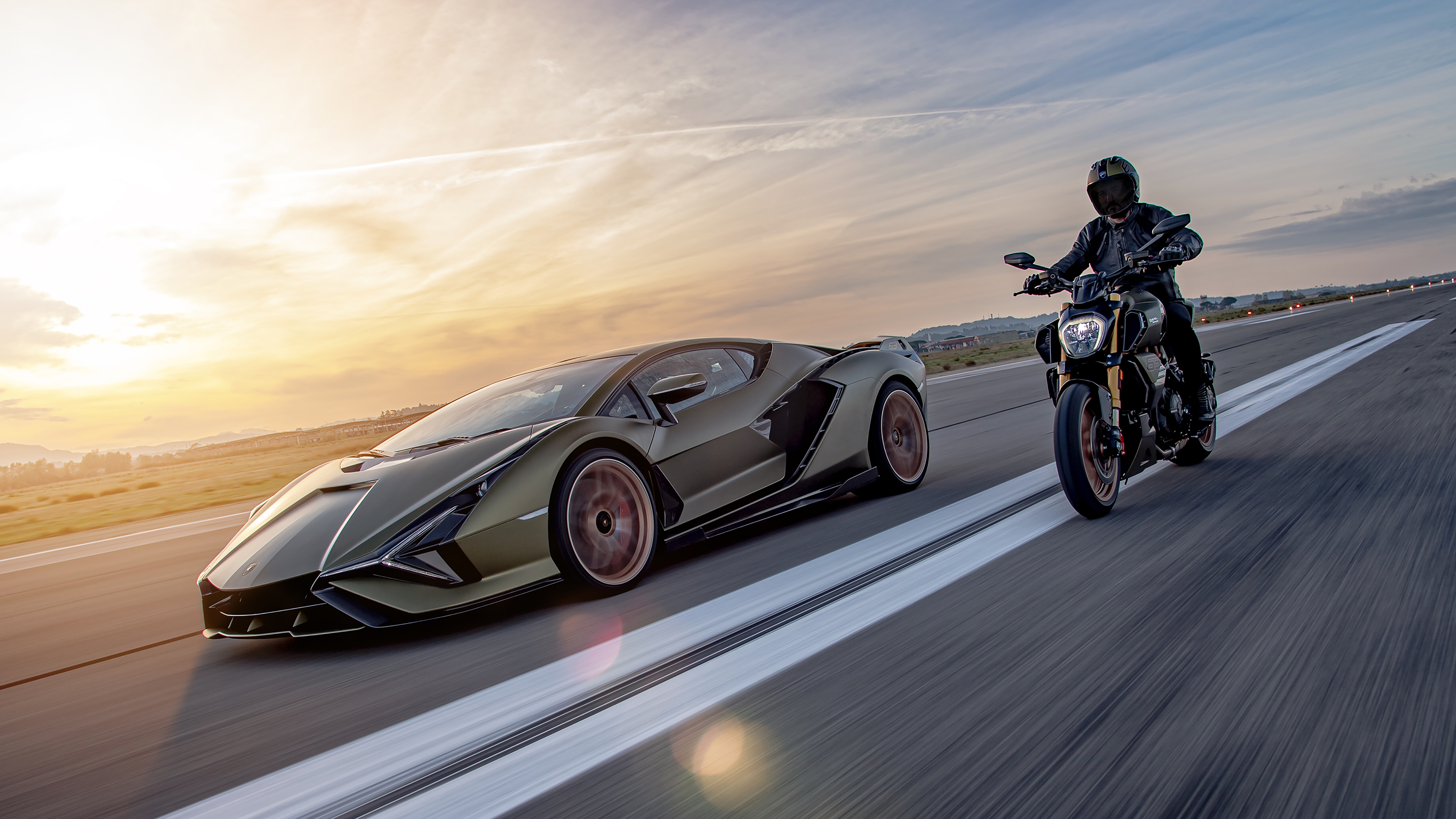 ducati_diavel_1260_lamborghini_e_sian_7.jpg