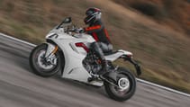 ducati_supersport_950_s_ambience0_uc210980_high.jpg