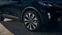 2020_ford_kuga_fhev_6.jpg