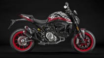 my21_ducati_monsterpersonalisedwithplasticcovers_24_uc214693_high.jpg