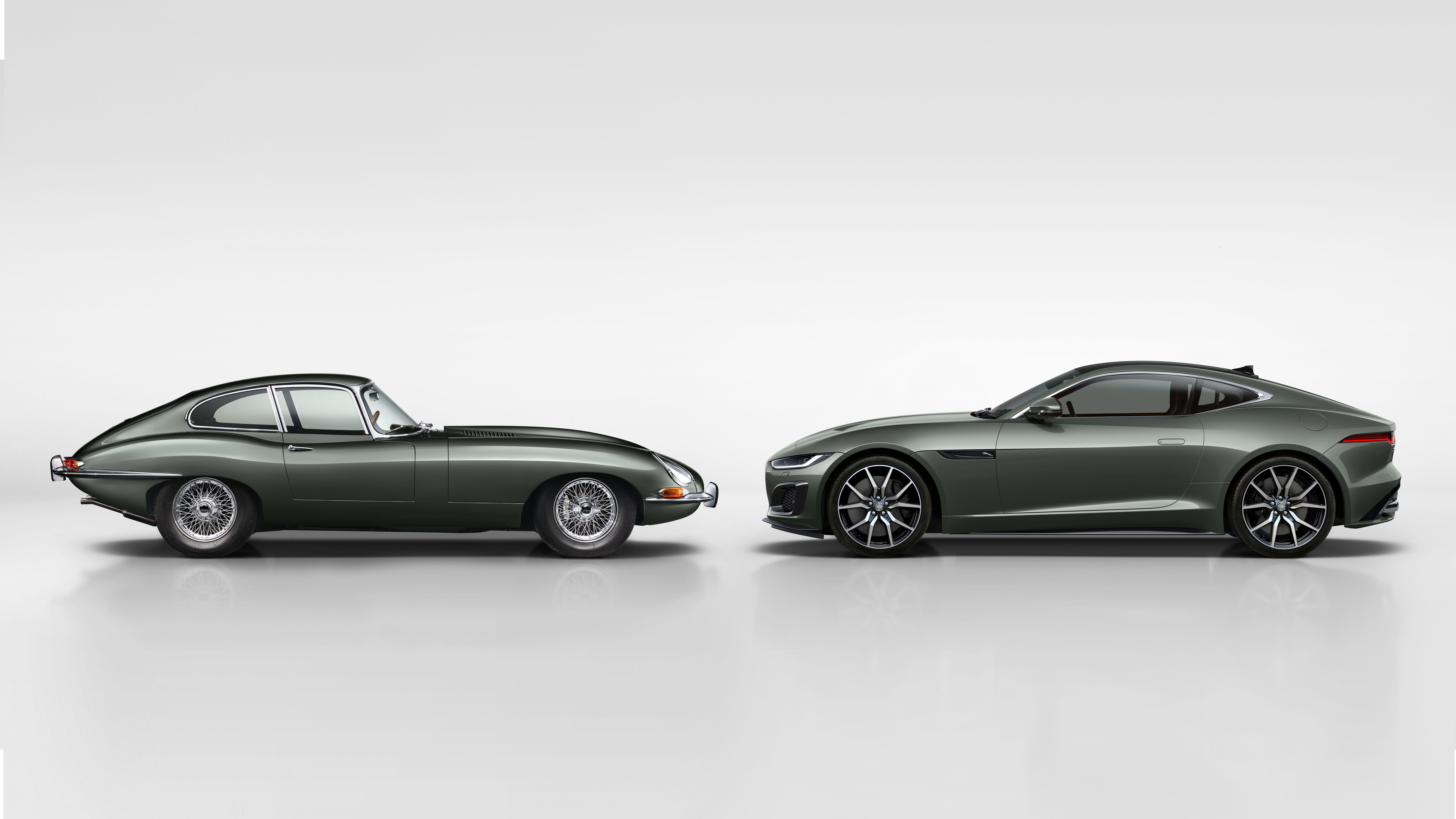 jag_f-type_heritage60edition_21my_091220_01.jpg