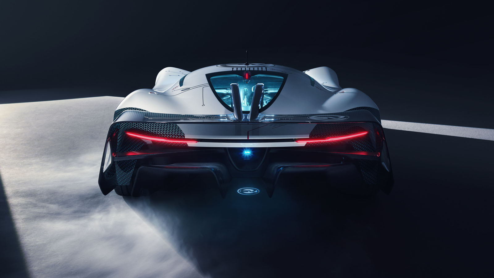 jag_gtsv_dead_rear_1_161220.jpg