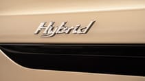 new_bentayga_hybrid_-_19.jpg