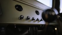 icon-fj44-old-school-edition-dashboard-knobs-closeup.jpg