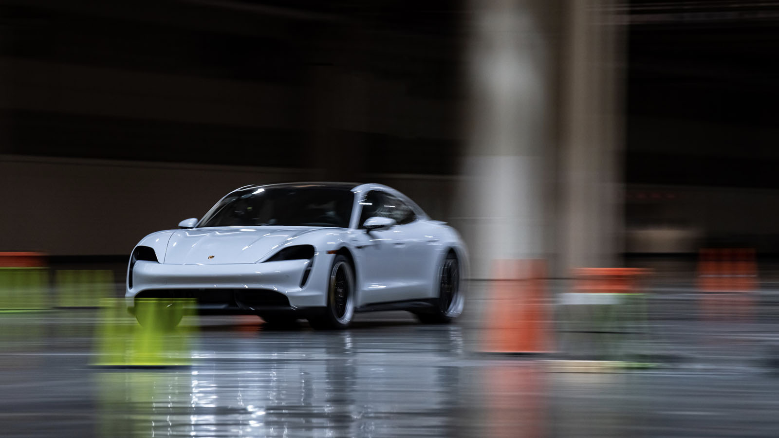 taycan_turbo_s_indoor_speed_record_039_dsc_2984.jpg