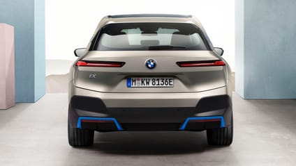 BMW iX 2