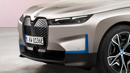 BMW iX 5