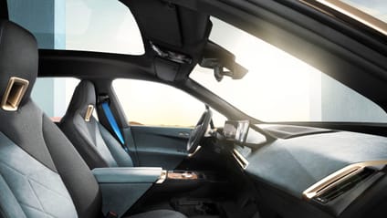 BMW iX 8