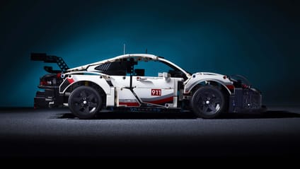 Lego Porsche 911 RSR model