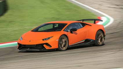 Lamborghini Huracan Performante front quarter