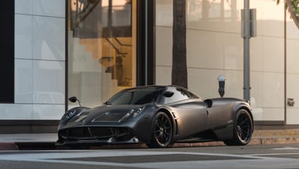 Pagani Huayra Tempesta front quarter