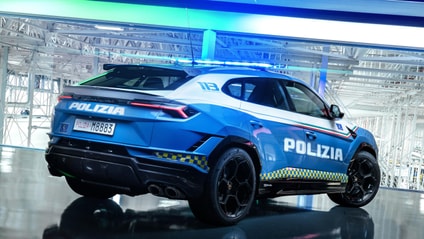 Italian police Lamborghini Urus Performante