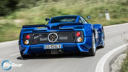 Wallpapers: when thirteen Paganis toured across Italy