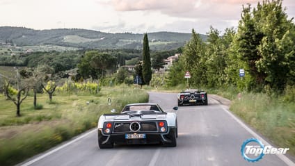 Wallpapers: when thirteen Paganis toured across Italy