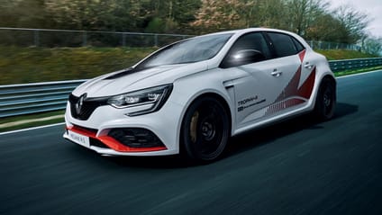 Megane RS Trophy-R Nurburgring record