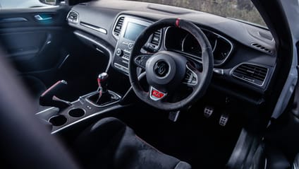 Progress report: Renault Megane R26.R vs Trophy-R