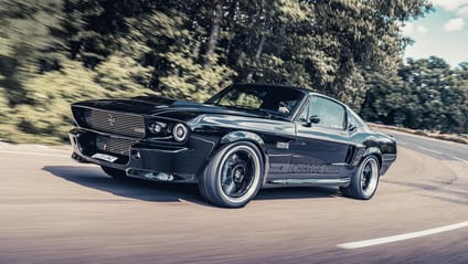 Charge ‘Eleanor’ Ford Mustang