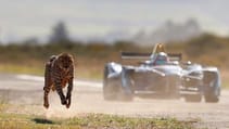 Drag Race: Formula E Car vs Cheetah