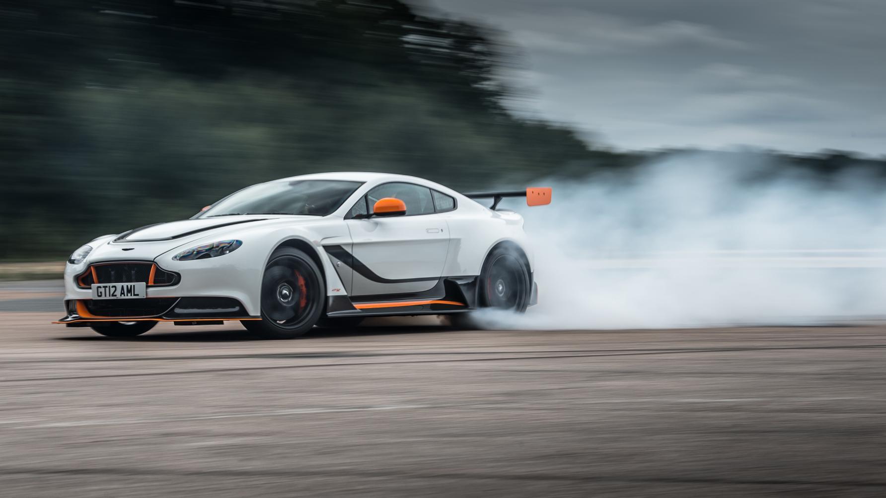 Aston Martin Vantage GT12 TOP GEAR