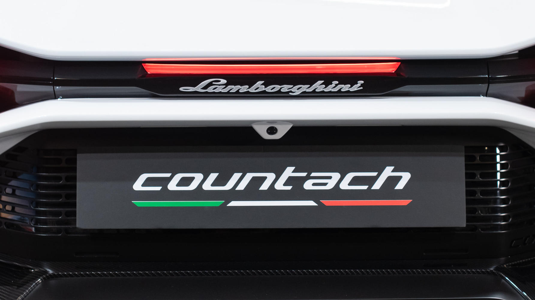 Lamborghini Countach LPI 800-4 2021