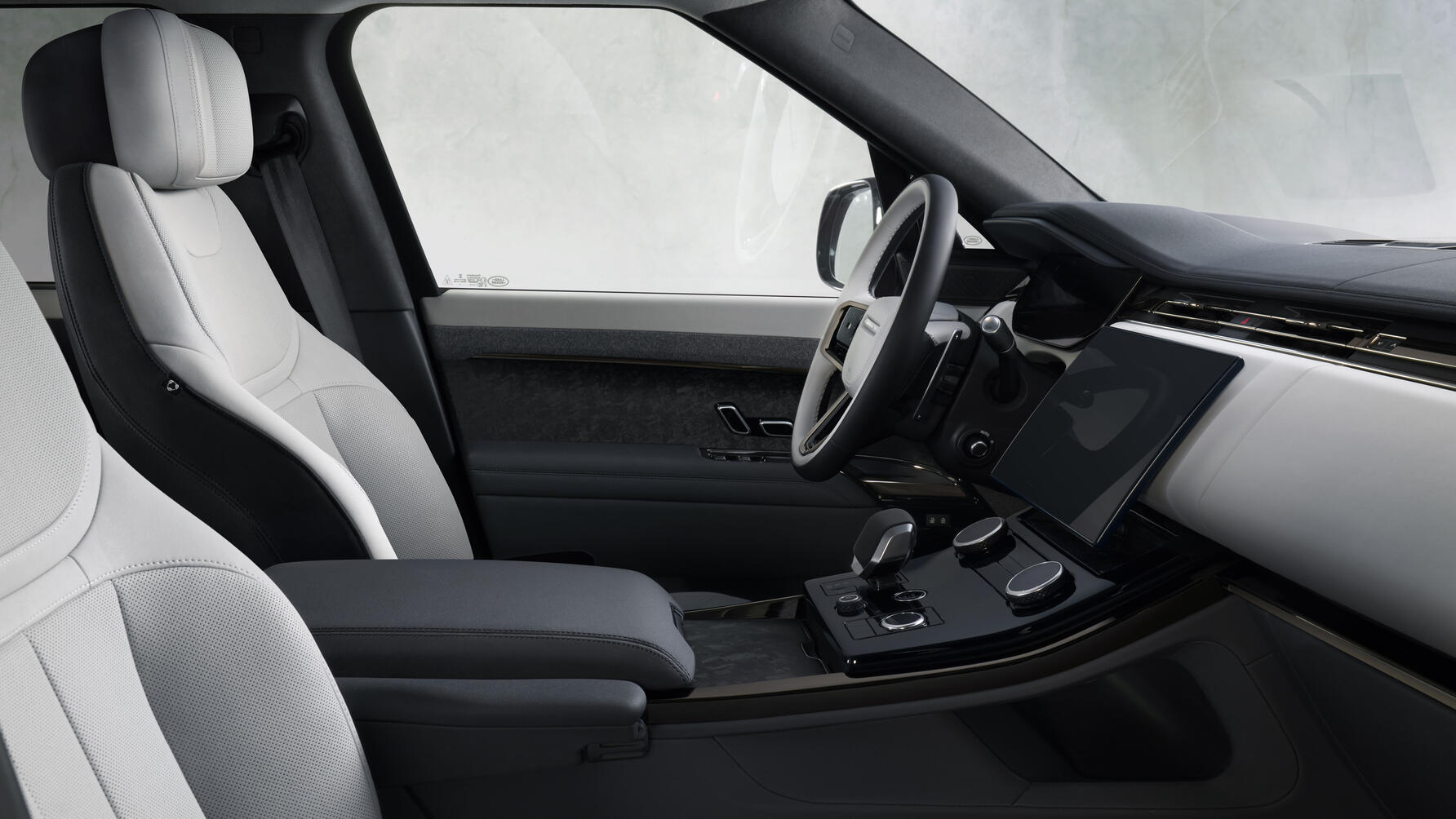New Range Rover Sport