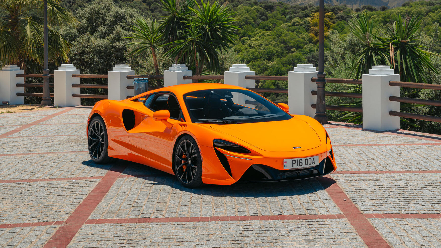 McLaren Artura