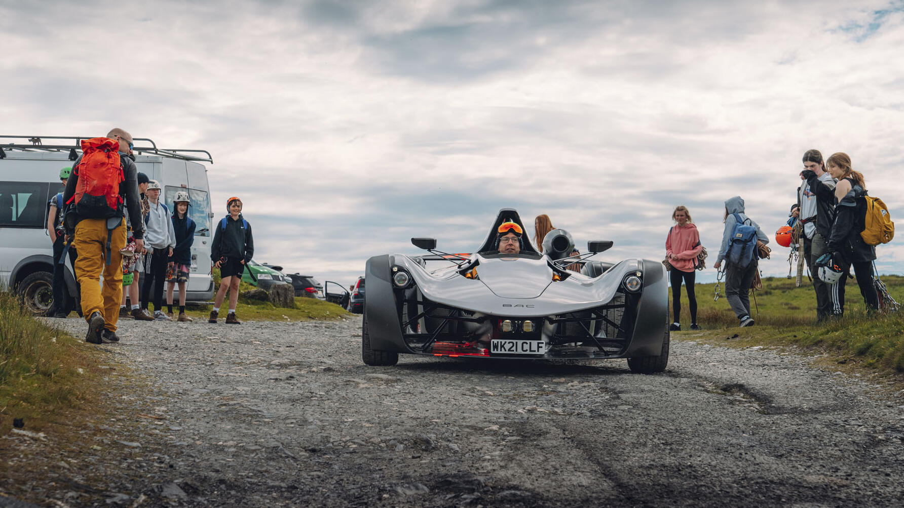 BAC MONO R vs bike