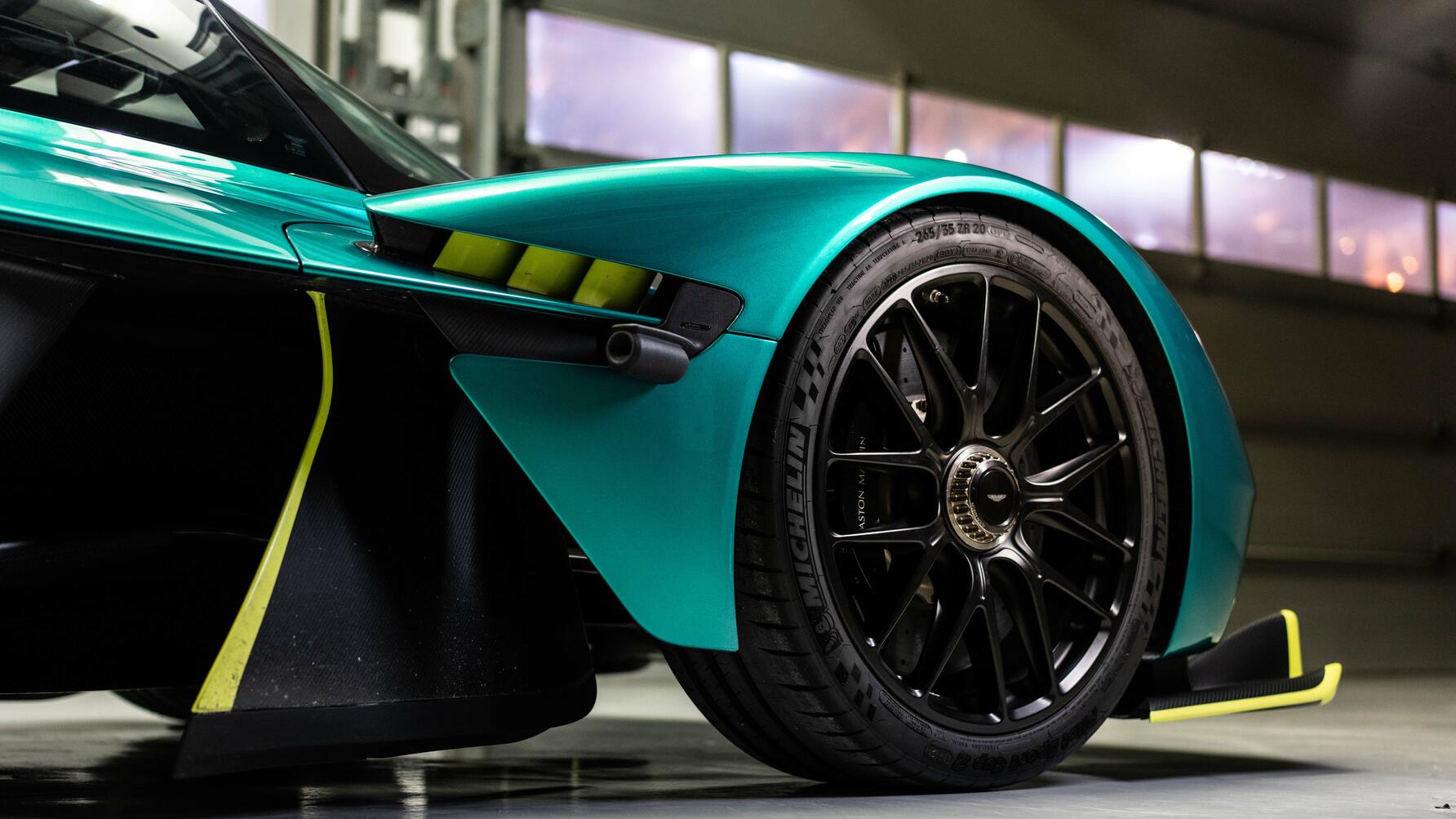 Chris Harris drives the Aston Martin Valkyrie on track