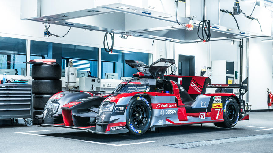 Audi R18 LMP1 car