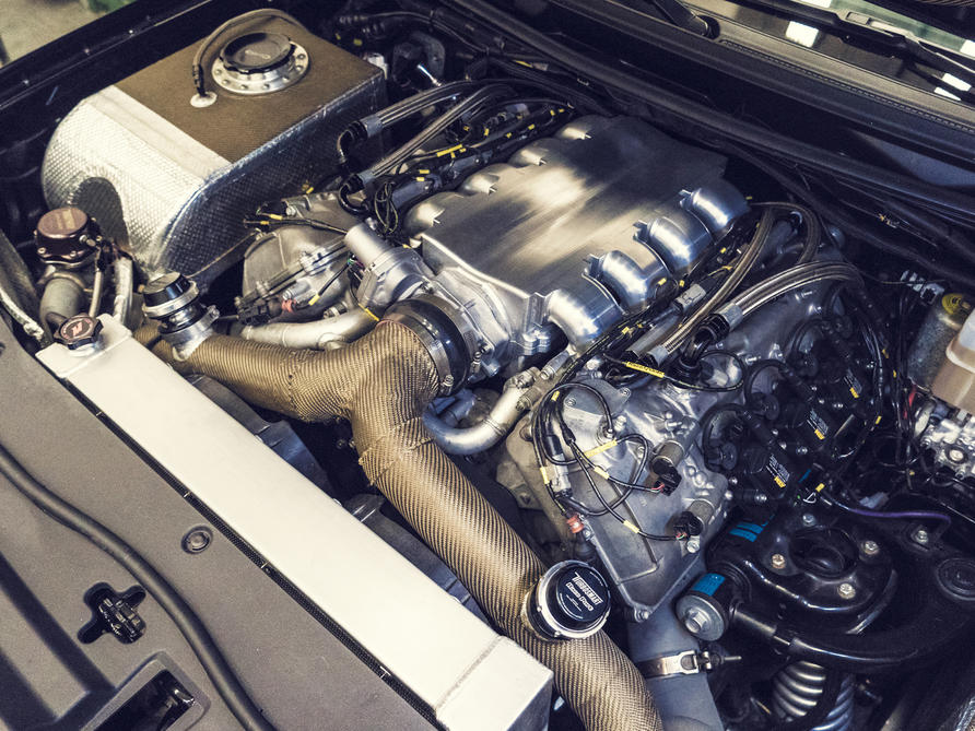 World's fastest SUV Toyota Land Cruiser Engine